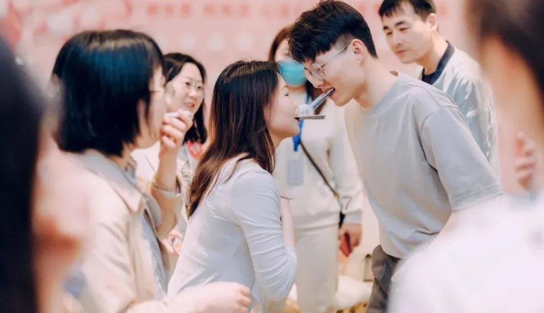 在班级里被针对了怎么办？游戏画面